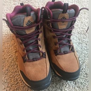 Columbia women’s boots size 8.5